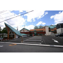 中京競馬場前の店舗物件