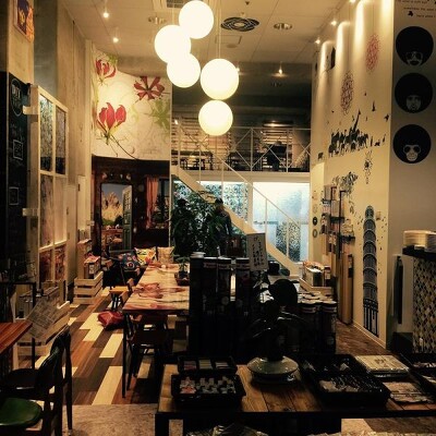 友安製作所カフェ cafe　ショールームの内装・外観画像