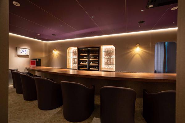 Bar 菫 レストラン・ダイニングバー, バーの内装・外観画像