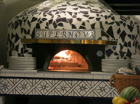 Pizzeria e Trattoria　SUPERNOVA ピッツリアトラットリアの内装・外観画像