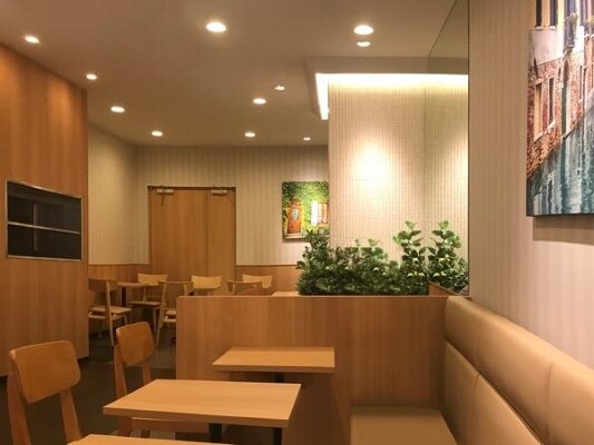 ドトールコーヒーショップ 埼玉病院店 カフェ・パン屋・ケーキ屋の内装・外観画像