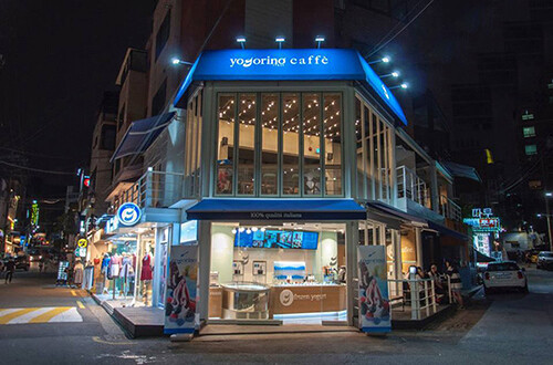 yogorino caffe ソウル店 イタリアンジェラート・スイーツカフェの内装・外観画像