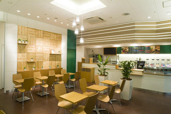 エコ素材でつくった100%ジュースとオーガニックコーヒーの店 ジュースカフェの内装・外観画像