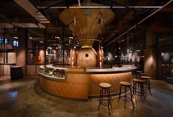 La Pina Distillery　ナゴパイナップルパーク ブランデー蒸留所&SHOPの内装・外観画像