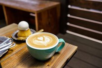 カフェの開業、成功の秘訣は？便利なオープンリストも紹介！