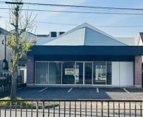 前後の店舗物件