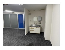 貿易センターの店舗物件