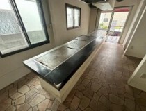 大石の居抜き物件