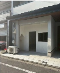 二条城前の店舗物件