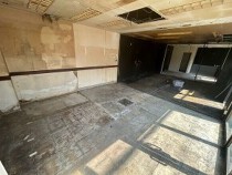 川西能勢口の店舗物件