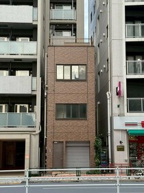 牛込柳町の店舗物件