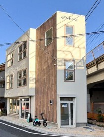 町屋の店舗物件