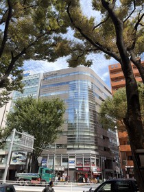 新宿三丁目の店舗物件