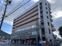 香春口三萩野の店舗物件