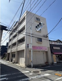 香春口三萩野の店舗物件