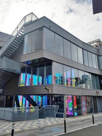明治神宮前の店舗物件