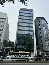 新宿三丁目の店舗物件