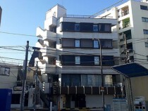 明治神宮前の店舗物件
