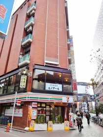 西武新宿の店舗物件