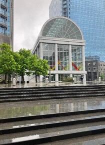 日の出の店舗物件