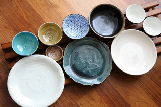 陶器と磁器の違いとは？ 和の焼き物の種類とお手入れ方法を紹介