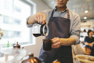 飲食店で使いたいコーヒーカップ・ティーカップの種類を解説。カフェ開業にもおすすめ