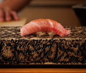 鮨うら山 本店
