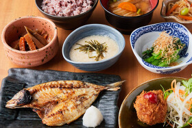 手しおごはん玄 新宿南口店