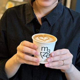 MAZE CAFE Amerikamura