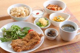 やさしいごはん　みーる食堂
