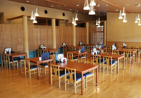 天然温泉かもきみの湯　お食事処鶴亀