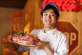 焼肉 チョモランマ