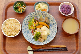 野菜とつぶつぶ　アプサラカフェ　北千里店