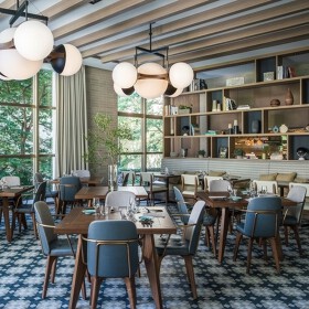 UPSTAIRZ アップステアーズ