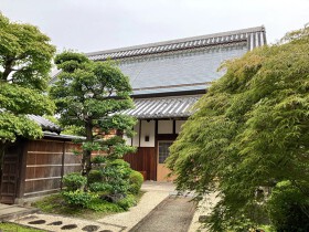 誠心館
