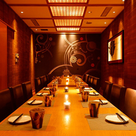 めしや 伊まる 新宿店