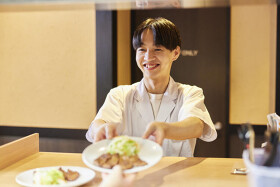 牛たん料理 閣 ブランドーム本店　