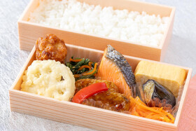 象印 銀白弁当