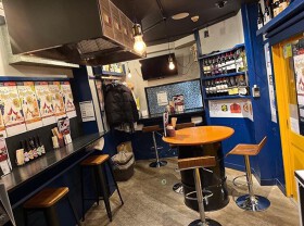 煮込みビストロ 笑う門