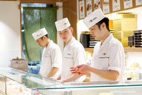 梅丘寿司の美登利総本店 玉川店