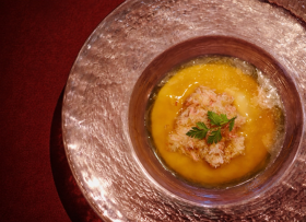 麹町BISTRO階段の途中