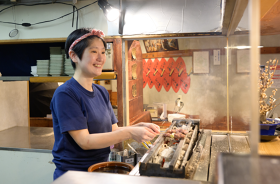 炭火焼き鳥　串八珍　新川店