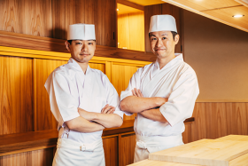 鮨結う 紬