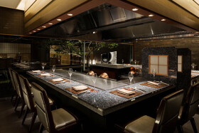 日本料理 華暦（鉄板焼・炭火焼）【グランドエクシブ鳥羽】