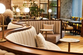 三菱地所運営のプライベートクラブ 内　メインレストラン（丸の内）