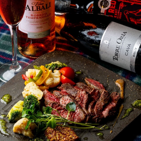 ワインと低温調理肉のビストロ CUReHA 