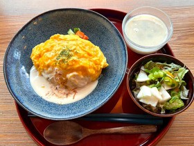 横浜マルニカフェダイニング