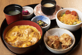 鳥開総本家　東京ミッドタウン八重洲店