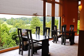 花屋敷ゴルフ倶楽部よかわコース内 レストランALASKA吉川店