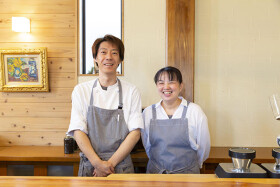 深山の牡丹